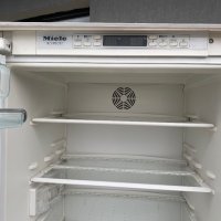 Хладилник за вграждане Миеле  Miele No Frost, снимка 5 - Хладилници - 43591352