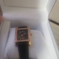 Чисто нов, марков дамски часовник Pierre Cardin, снимка 2 - Дамски - 43622417