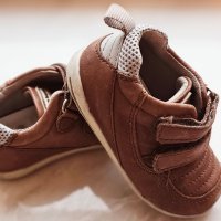 Бебешки oбувки Chicco/ анатомични, снимка 1 - Бебешки обувки - 43715532