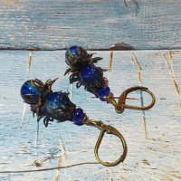 Красиви Викториански обеци с мъниста кракъл в синьо и бронз., снимка 2 - Обеци - 26376330