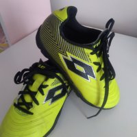 Футболни обувки LOTTO , снимка 1 - Детски маратонки - 37338369