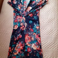 Дамска цветна рокля, размер S, снимка 1 - Рокли - 32379904