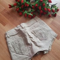 Бежови  панталонки  къси панталонки, снимка 3 - Къси панталони и бермуди - 27256889