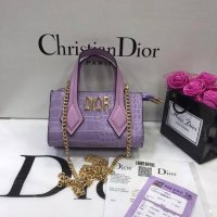Дамска чанта Dior, снимка 1 - Чанти - 32392236