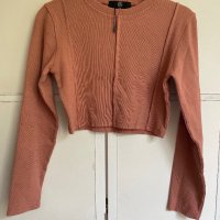 Кроп топ Missguided, снимка 1 - Блузи с дълъг ръкав и пуловери - 40547618