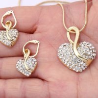 Комплект "Златни кристални сърца 💥", снимка 9 - Бижутерийни комплекти - 32803299