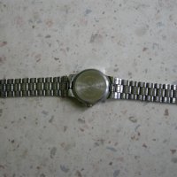 Дамски часовници Rochees, Q&Q и Omaki - 3 бр, снимка 2 - Други - 28329096