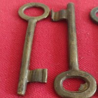 Лот ключове  стари редки за колекционери катинар, брава, куфар, резец 26839, снимка 7 - Антикварни и старинни предмети - 37408062