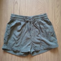 къси панталонки, снимка 1 - Къси панталони и бермуди - 33513013