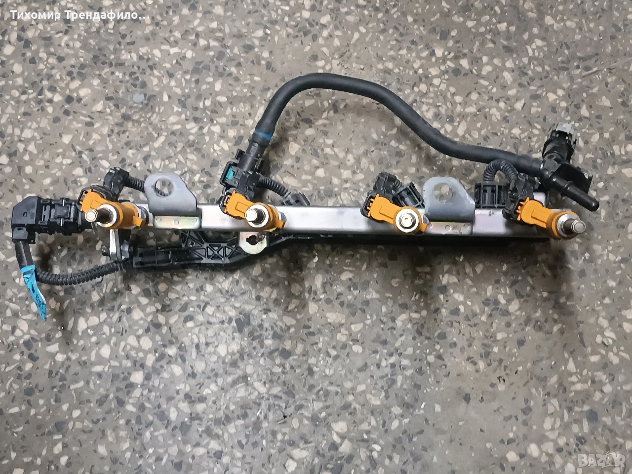 TOYOTA FUEL INJECTOR 23250-24030 , 23250 24030 , рейка,дюзи и датчик 89458-33041 , 89458 33041, снимка 1