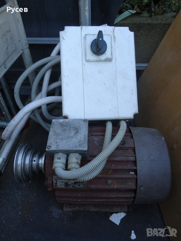 Трифазен двускоростен електродвигател, снимка 1