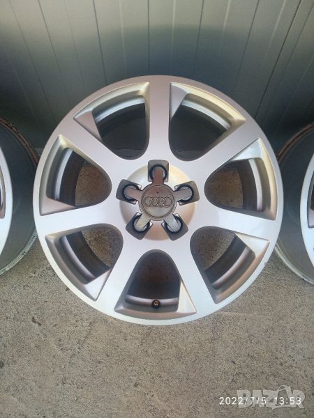 17/5/112-АУДИ-Q 5,А 4,А 6-НОВ МОДЕЛ -ПЕРФЕКТНИ , снимка 1