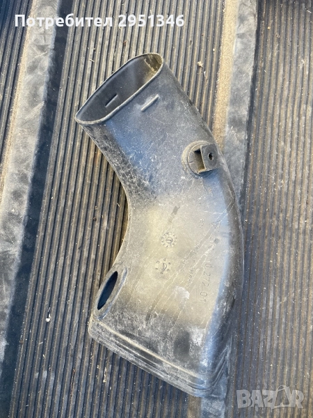 Дясна всмукателна тръба Porsche Panamera 97011027201, снимка 1