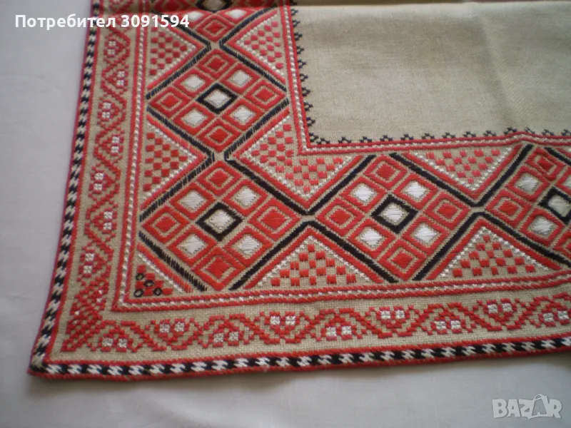 Ръчна Бродерия Покривка   с памучни и копринени конци, снимка 1
