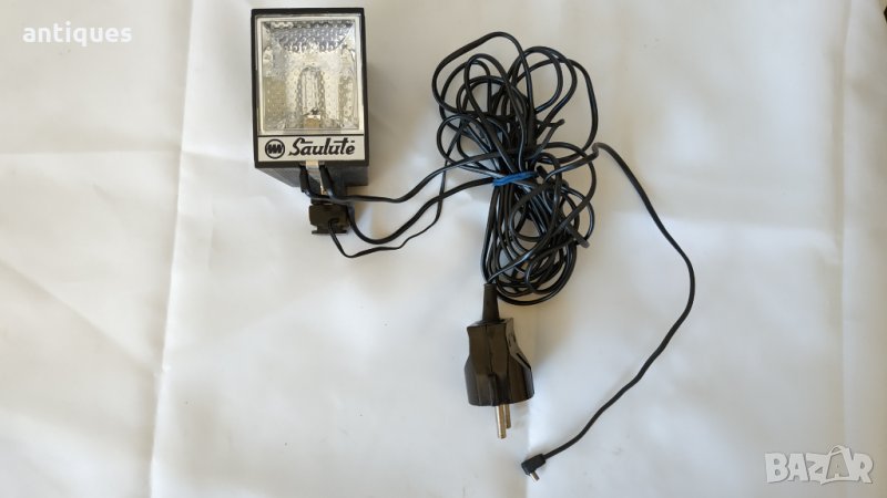 Стара руска светкавица за фотоапарат - Saulute - 220V, снимка 1