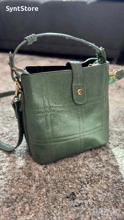 Стилна Дамска Чанта в Маслинено Зелено (Тип „Торба“) – Отлично Състояние!, снимка 1