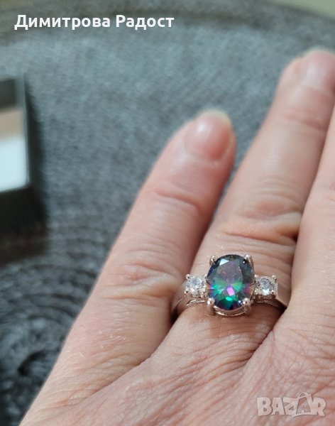 Дамски сребърен пръстен с камък мистик топаз.Състояние ново! , снимка 1