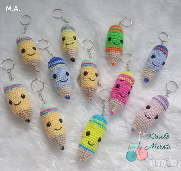 Подаръци за ученици и учители - ръчно изработени ключодържатели, снимка 1