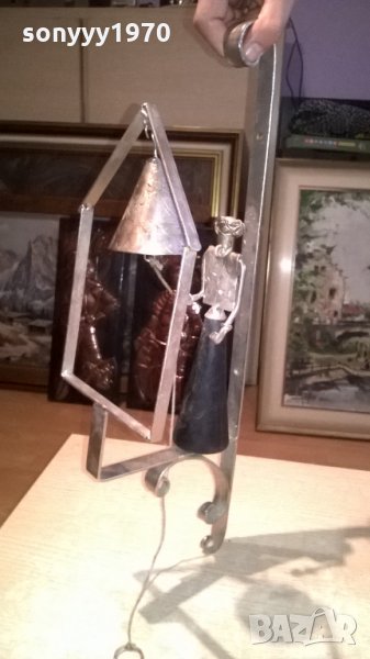 арт-жена бие камбаната-метал-внос швеицария-52х17х14см, снимка 1