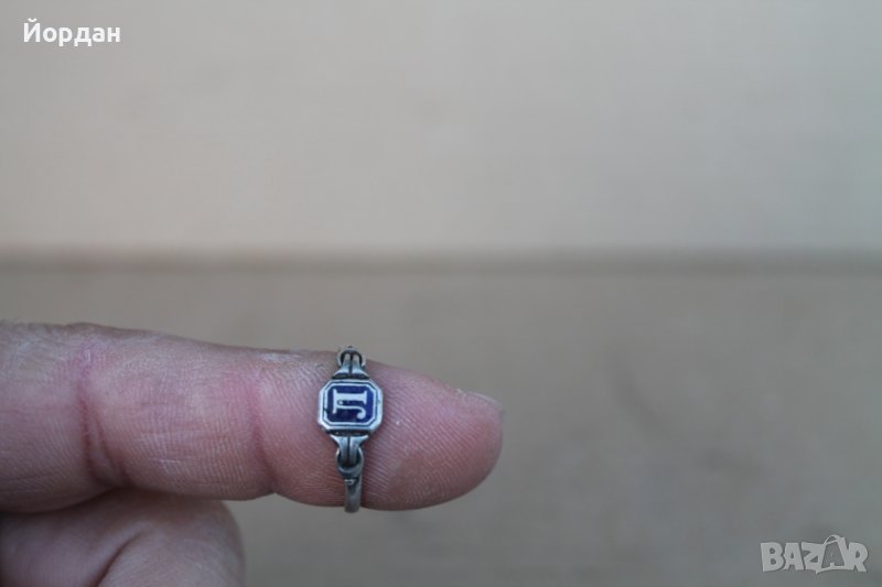 Стар сребърен пръстен с емайл Ф.К. ''Левски'', снимка 1