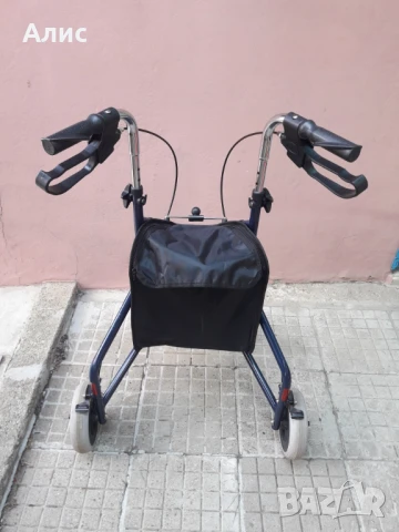 проходилка за възрастни, снимка 3 - Ролатори - 51024035