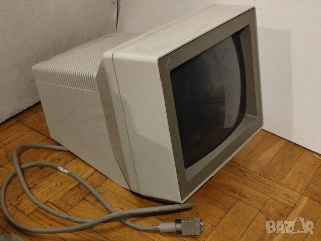 Мaрков ретро монитор IBM 8515, снимка 2 - Монитори - 53036193