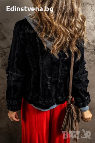 Дамско дънково яке в черен цвят, с контрастна сива подплата, снимка 3 - Други - 50791536