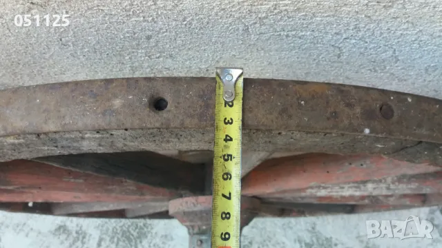 лот от две масивни колела от каруца, файтон , снимка 16 - Антикварни и старинни предмети - 48170633