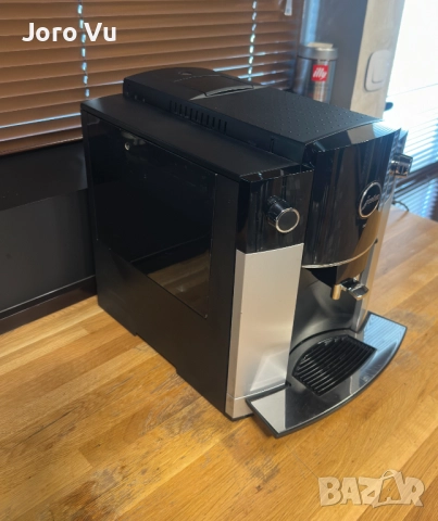 Jura D6, снимка 2 - Кафемашини - 52821305