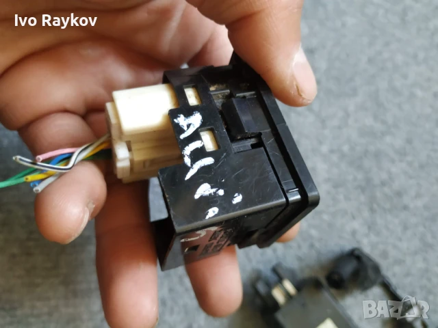 Бутон огледала Toyota Rav 4 2.0 D-4D , 769746 D, снимка 4 - Части - 50977648