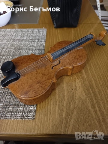 Малка пластмасова играчка цигулка , снимка 2 - Колекции - 52204272