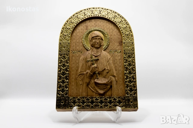 Релефна икона на Света Петка Българска – позлатена, от дъб, снимка 4 - Икони - 53224241