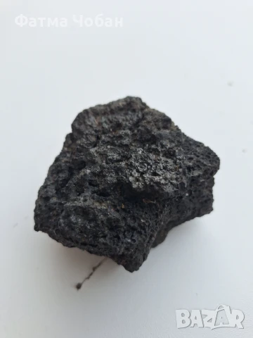 Вулканични камъни, снимка 2 - Антикварни и старинни предмети - 51008891