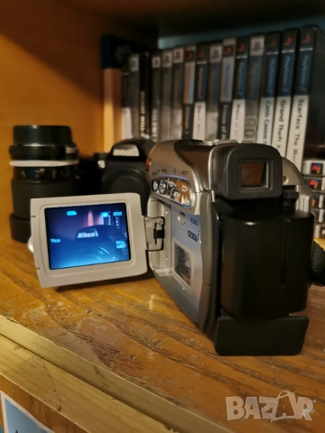 JVC GR D270, снимка 2 - Камери - 52059229