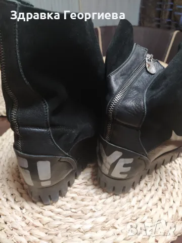 Продавам , снимка 5 - Дамски боти - 48904598