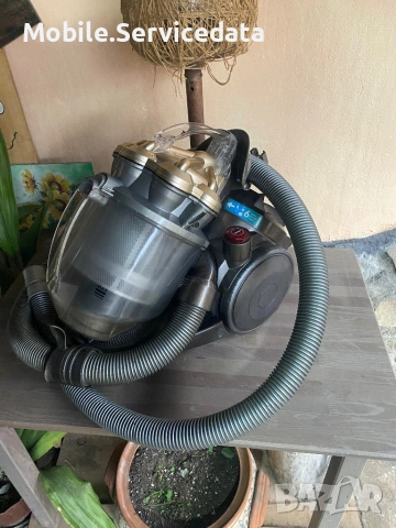 Прахусмокачки Dyson DC Различни видеове, снимка 8 - Прахосмукачки - 53416680