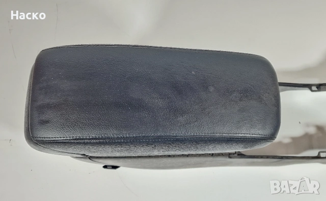 Подлакътник Toyota Avensis T25 Тойота Авенсис Т25 2003г-2008г, снимка 2 - Части - 53451108