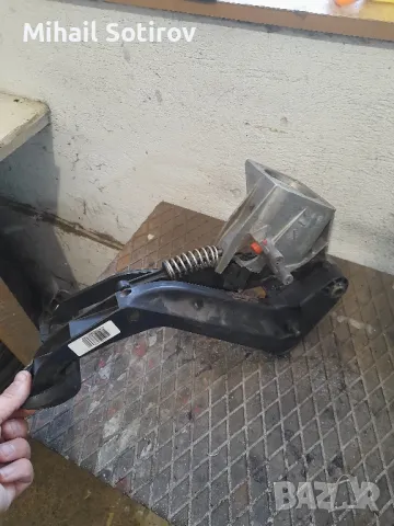 Педали Мерцедес Е класа