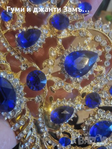 Корона с много камъни.Златно с турско синьо.Красива тежка корона за повод., снимка 6 - Аксесоари за коса - 44005226