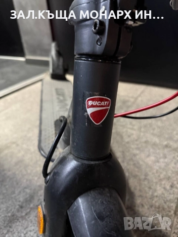 Електрическа тротинетка Ducati Pro-I,350W/+зарядно, снимка 10 - Друга електроника - 51685906