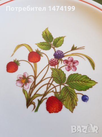 Сервиз за хранене с декор ягодки-Италия, снимка 4 - Сервизи - 38057848