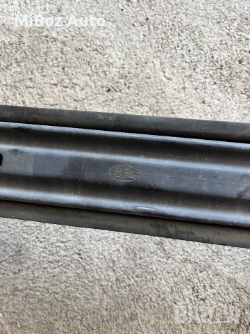 Греда предна броня Рейндж Роувър Range Land Rover L322, снимка 3 - Части - 50994701