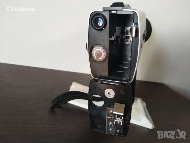 Ретро Кинокамери 8mm.FUJICA,YASHICA,REVUE,HANIMEX,КВАРЦ , снимка 7 - Камери - 42562564