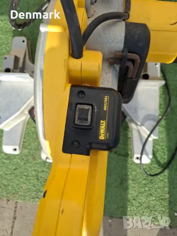 Стационарен циркуляр Dewalt dws778, снимка 3 - Циркуляри - 50405562