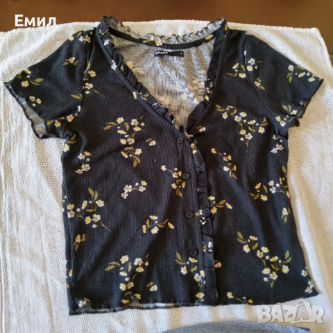 Продавам дамски блузи с къс и дълъг ръкав,бодита , снимка 11 - Блузи с дълъг ръкав и пуловери - 51786102