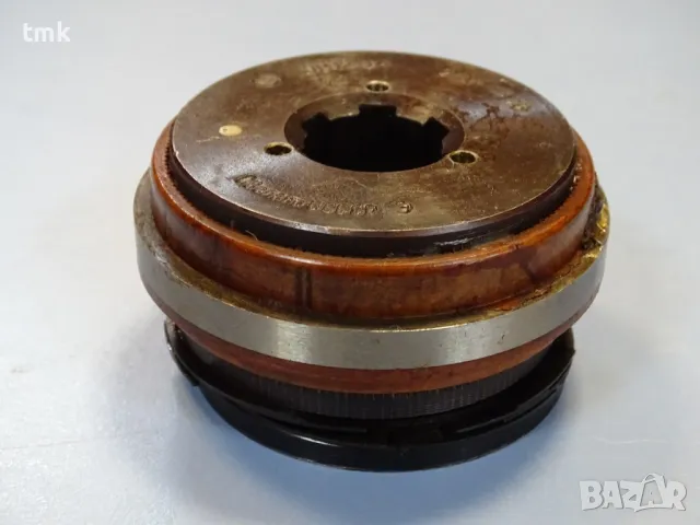 Електромагнитен съединител ЭМ-12У4(ЕМ-12У4) electromagnetic multi-plate clutch 24VDC, снимка 2 - Резервни части за машини - 47490683