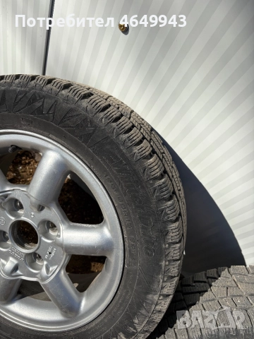 Гуми, снимка 5 - Гуми и джанти - 52399746