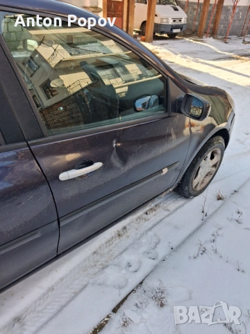 Renault clio 2006г. с проблем!, снимка 7 - Автомобили и джипове - 53342838