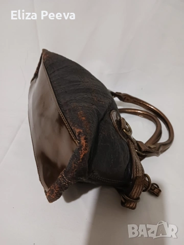 Малка кафява чантичка, снимка 4 - Чанти - 53488342