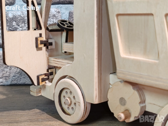 Дървен модел на камион – Самосвал – Craft Camp, снимка 10 - Коли, камиони, мотори, писти - 52736611